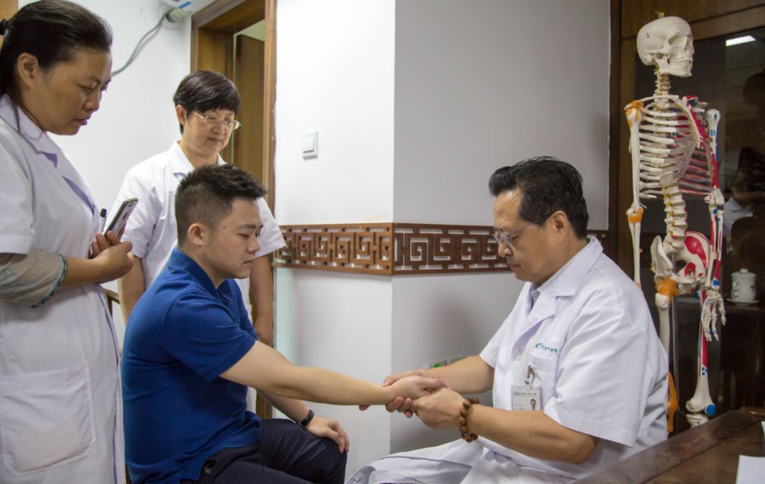 国内外首家东方柔性正骨临床基地正式落户宝安中医院（集团）